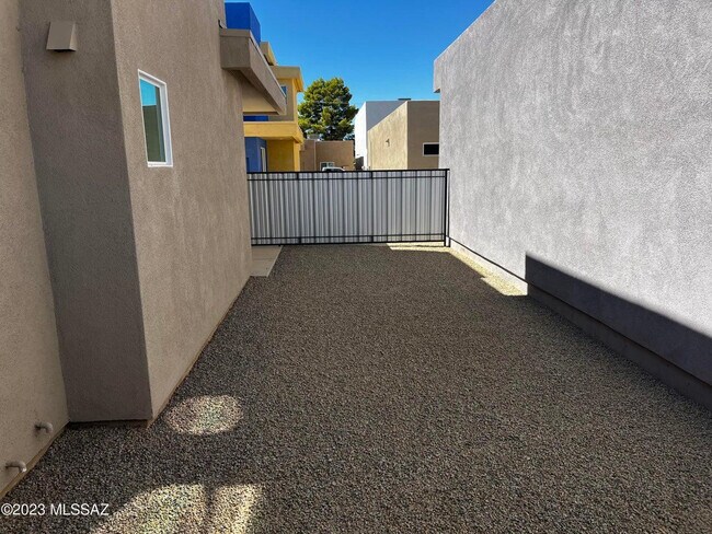 Photo - 1868 S Poetry Ln