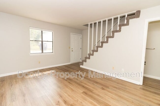 Photo - 93 Nicole Ln.