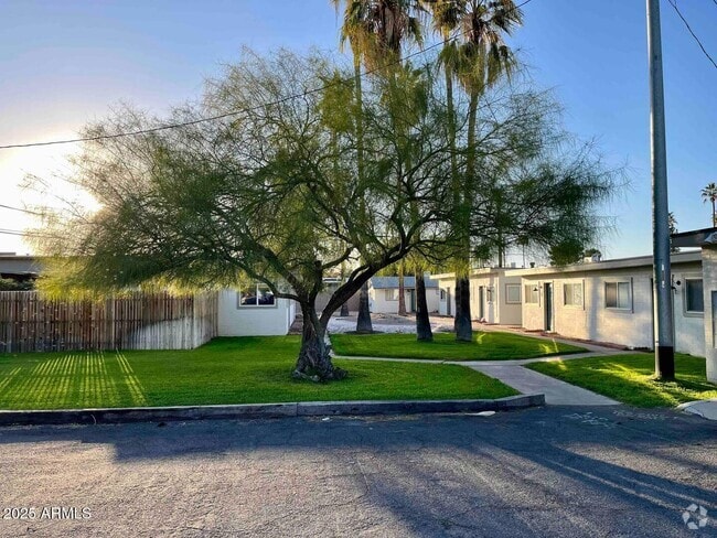 Building Photo - 4422 N Longview Ave Unit 9 Rental