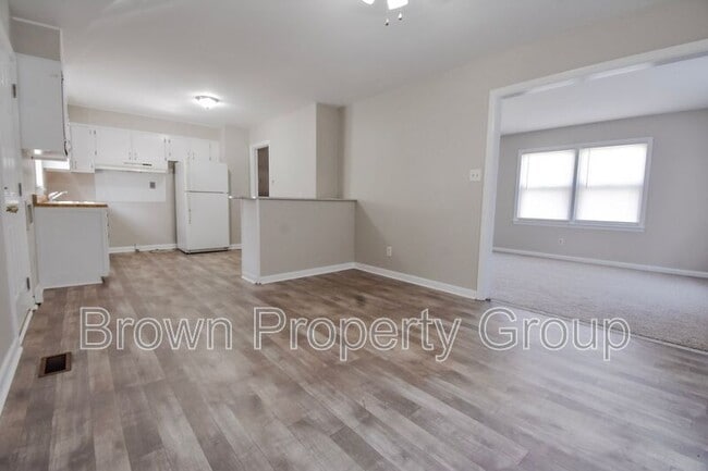 Photo - 1748 Wayne Ln