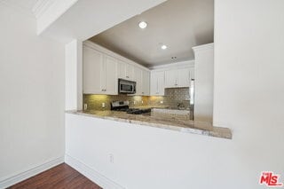 Photo - 1050 S Holt Ave