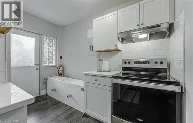 Photo - 83 Gibson Ave Unit 1