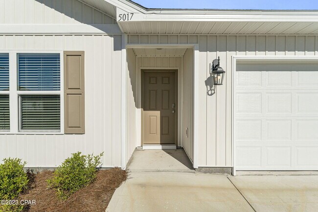 Photo - 5017 Rivergrass Dr