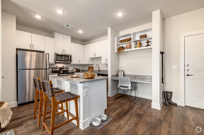 Interior Photo - Cypress Creek Montfort Drive