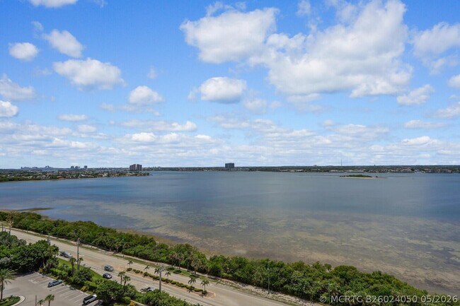 Building Photo - 5380 N Ocean Dr Unit 18j