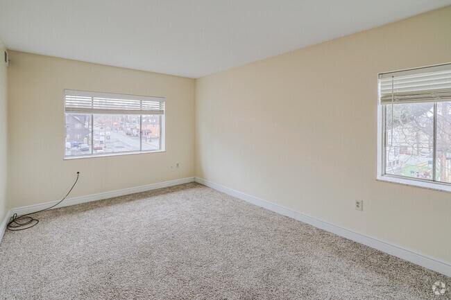 1BR, 1BA - 700SF - Bedroom