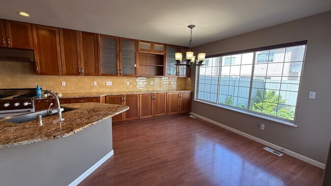 Photo - West Side 3 Bed/2.5 Bath Townhouse Condo. Available NOW!