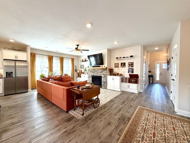 Photo - 1013 Berry Bnd