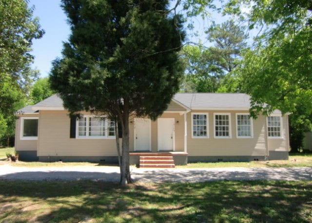 1914 1/2 Kratha Drive