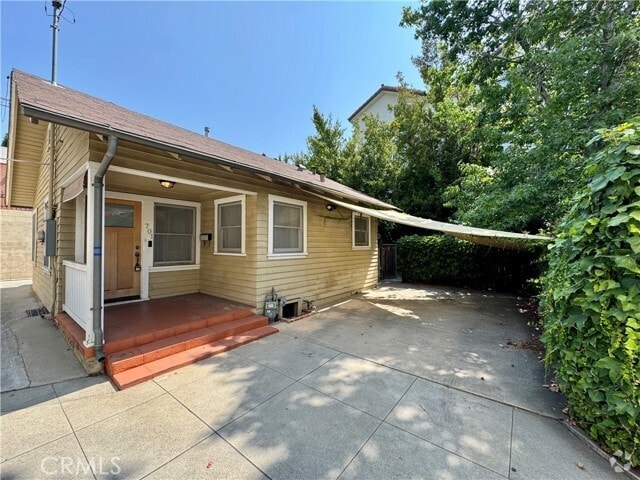 Building Photo - 701 Mira Monte Pl Rental