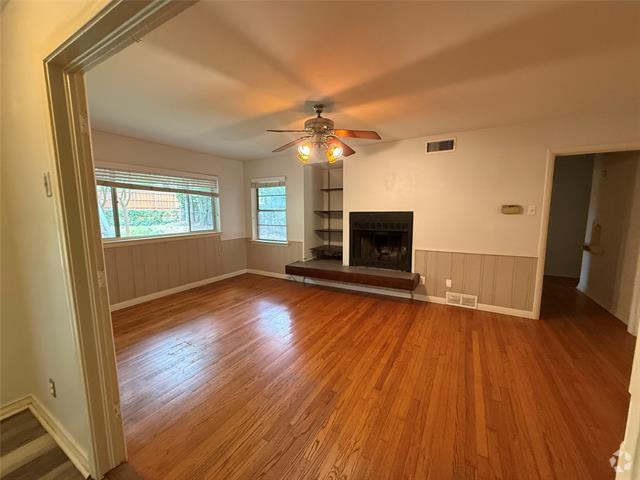 Building Photo - 11610 Cimarec St Rental