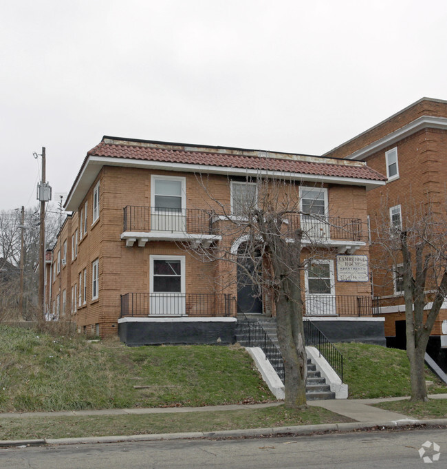 Cambridge House Apartments - Cambridge House Apartments