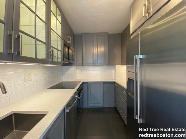 Photo - 60 Babcock St Unit 6