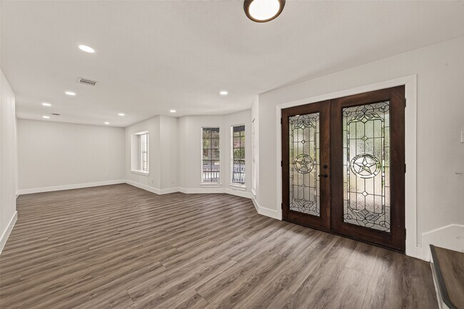 10011 Pine Pass Dr