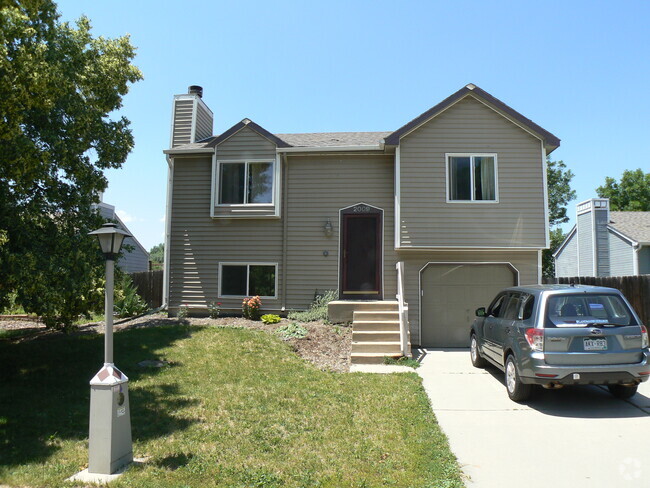 Building Photo - 2009 Spencer St Rental