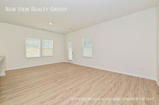 Photo - 1725 E Cloaninger Ave