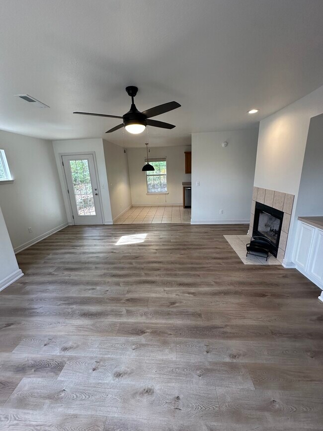 Photo - 3127 N Kensington Ct