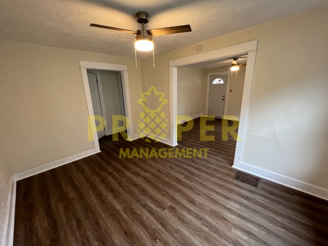 Photo - 2 bedrooms 1 bathroom house for rent