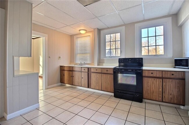 Photo - 19 Greenman Ave