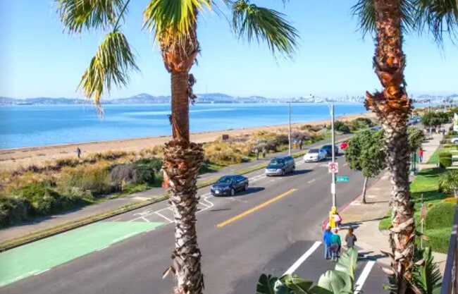 Photo - Synergy @ 2019 Shoreline Apartments