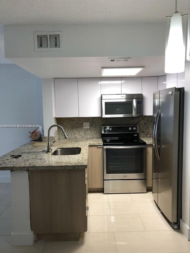 Photo - 8670 NW 6th Ln Unit 4-208