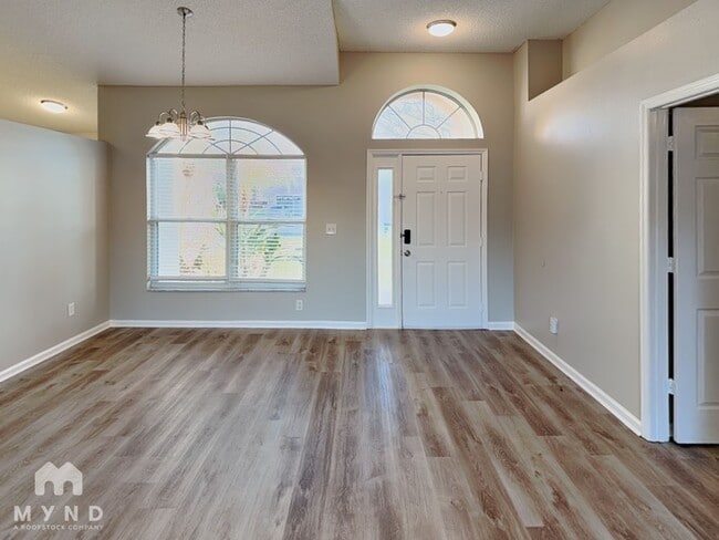 Photo - 2581 Sage Dr