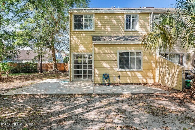 Photo - 330 Sunrise Cir