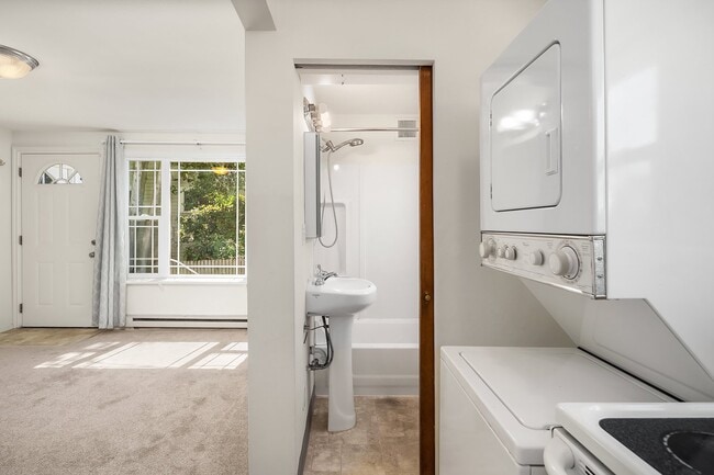 Photo - 5444 Kirkwood Pl N Unit 2