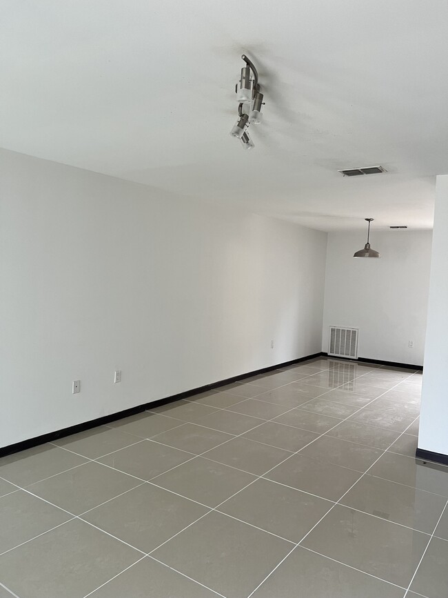 Photo - 2550 Weslaco Rd
