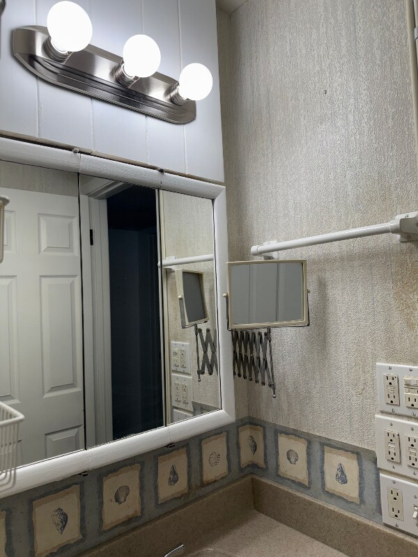 Photo - 807 W 40th St Unidad 5