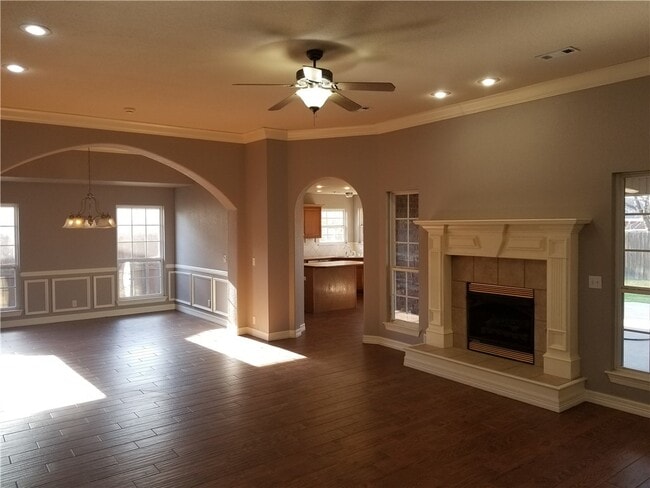 Photo - 884 Palisades Ave