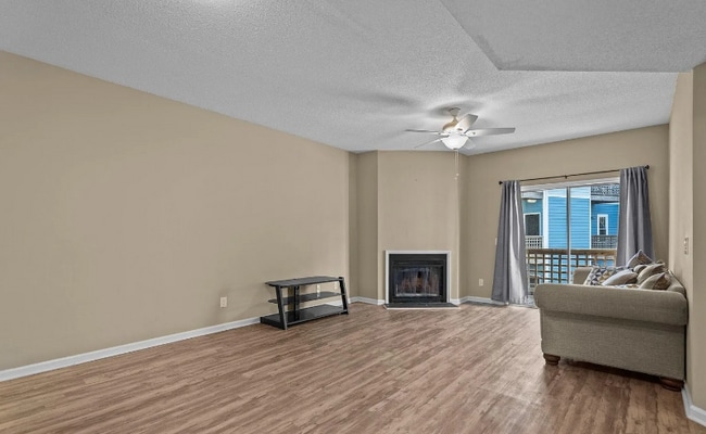 Photo - 4230 Wilshire Blvd Unidad D-204