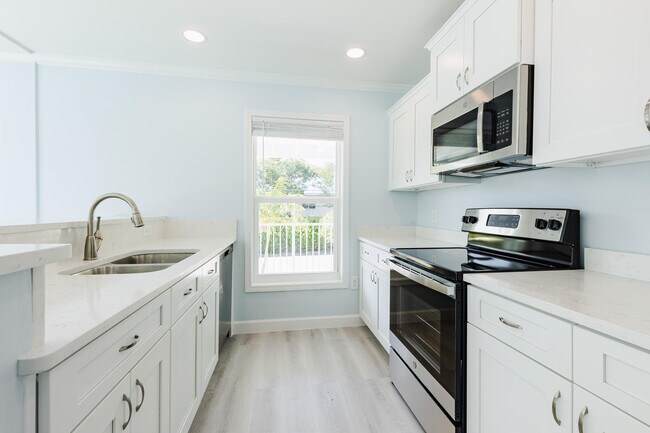 Photo - 224 W Seaview Dr