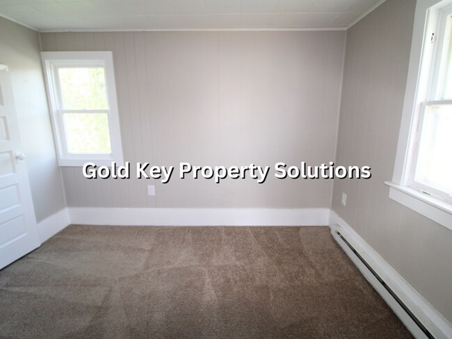 Photo - 919 E 6th St Unit 919 E 6th St Apt 2