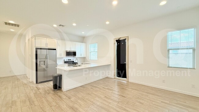 Photo - 5840 S Delaware St