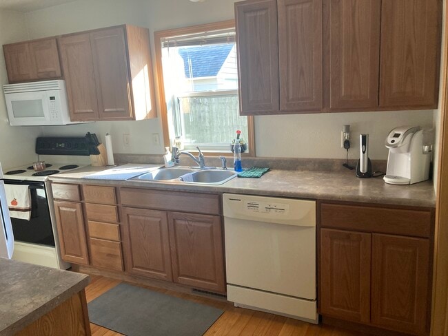 Photo - 2110 Tremont St