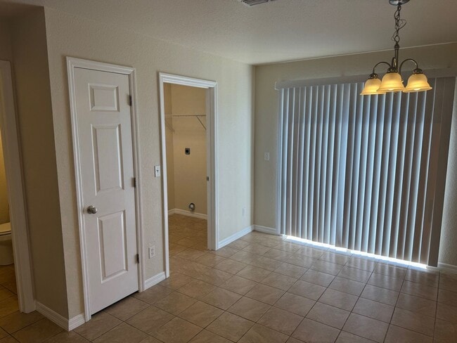 Photo - 2 Bedroom, 2 1/2 Bathroom Apartment