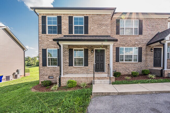 Photo - 195 Creekwood Ave