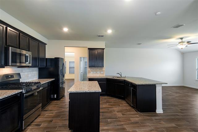 Photo - 913 Rosewood St