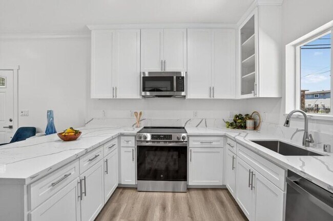 Photo - 3250 Bozeman St