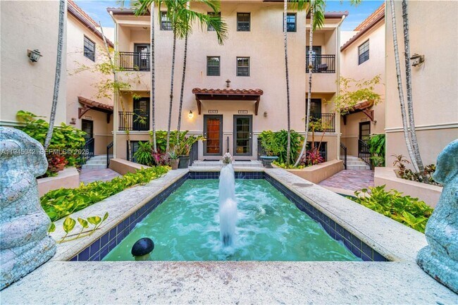 Photo - 2829 Coconut Ave