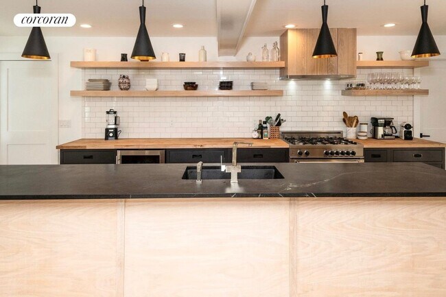 Photo - 62 Turtle Cove Dr