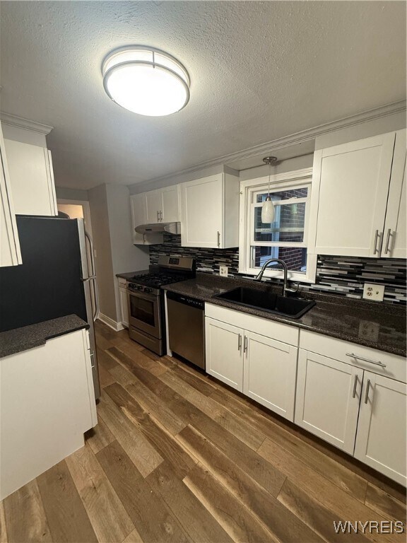 Photo - 106 E Morris Ave Apartamento