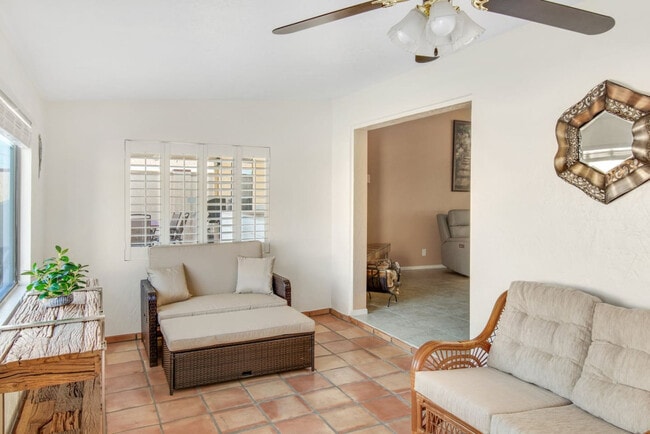 Photo - 212 Coral Dr