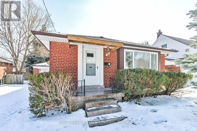 Photo - 43 Castlebar Rd