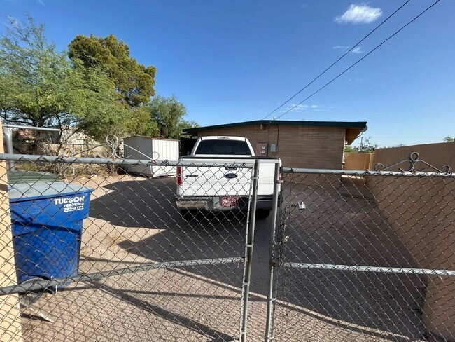 Photo - 732 W 44th St Unit 732 W. 44th St.