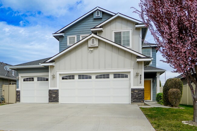 Building Photo - 4272 W Peak Cloud Dr