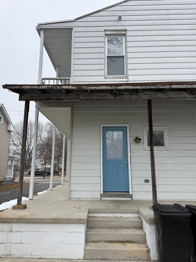 Photo - 112 S Fayette St