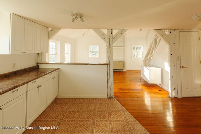 Photo - 23 Livingston St