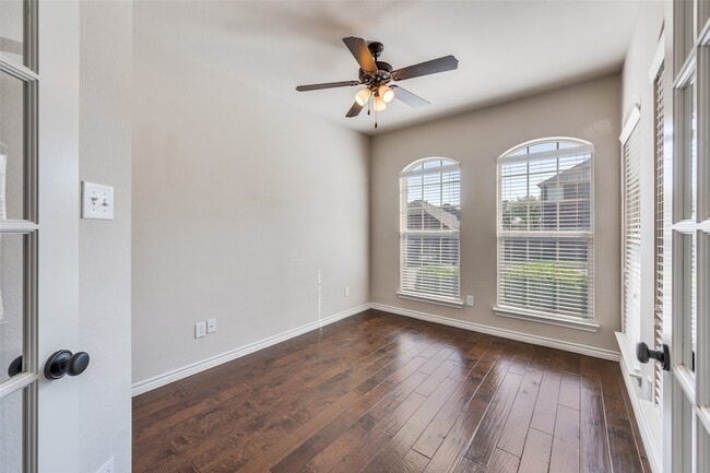 Photo - 3805 Weatherstone Dr